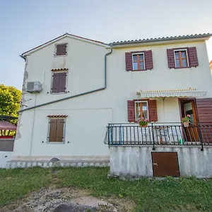 Apartment House Bruno, Drenje (Istria)